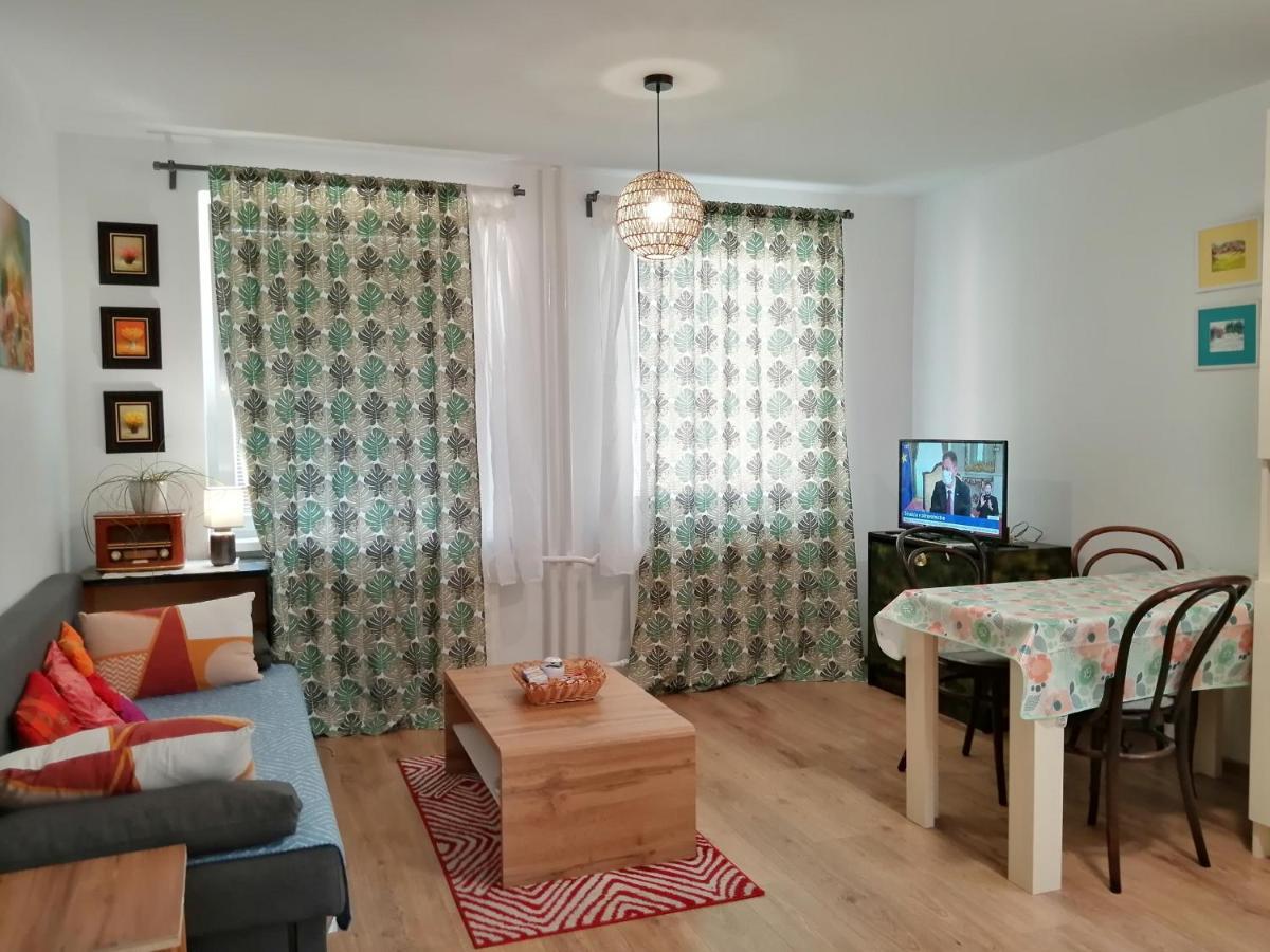 Slavik Apartment Dunajská Streda Exterior foto